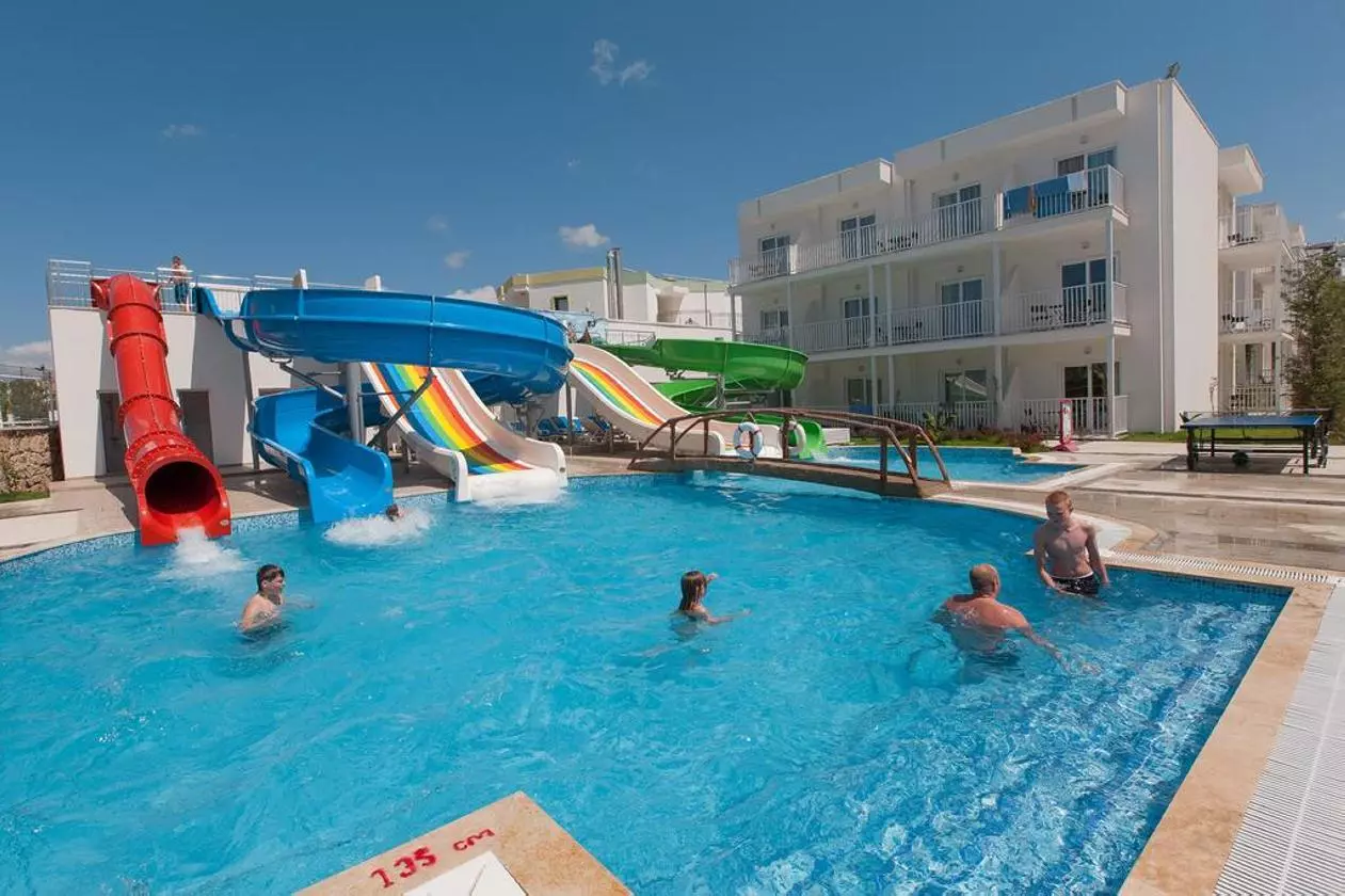 BODRUMBEACH_SHABAVIZ (5).jpg